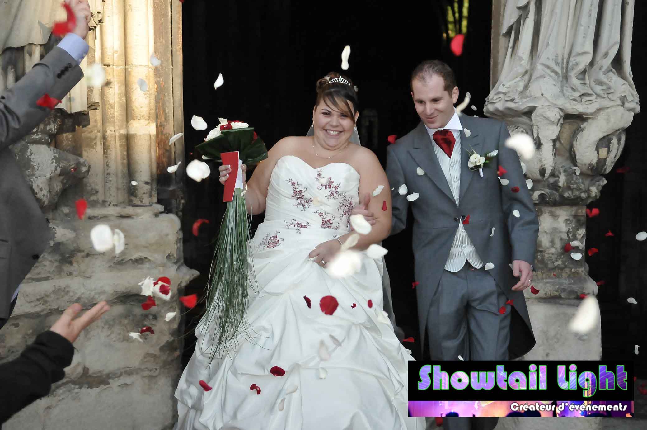 organisateur-mariage-confetti Photo des mariés