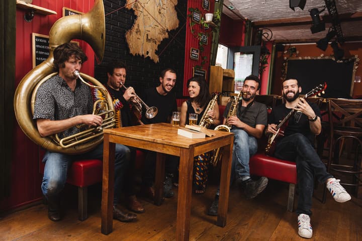 People Aki ! : 6 musiciens passionnés de Ska jamaïcain, entre jazz, groove et chanson française