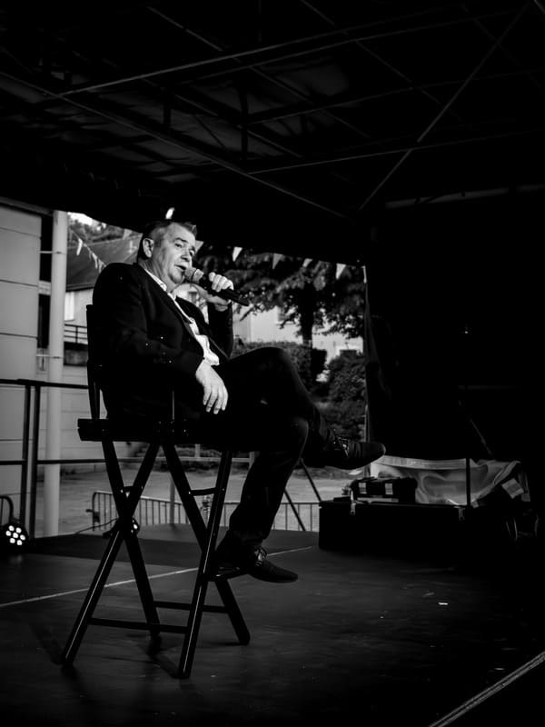 Spectacle en hommage à Michel Sardou de François Richard