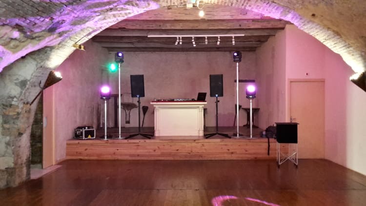 Piste de danse lors d'un mariage mixte franco portugais