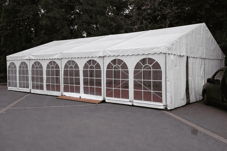 Location d'un barnum de 8x12m