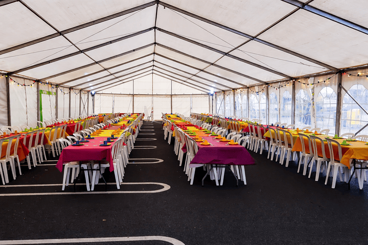Location de tente de réception de 10x33m