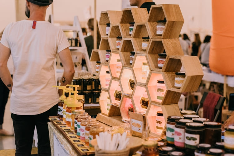Animations commerciales sur un stand professionnel